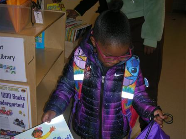 Time to pick out a new book to take home!